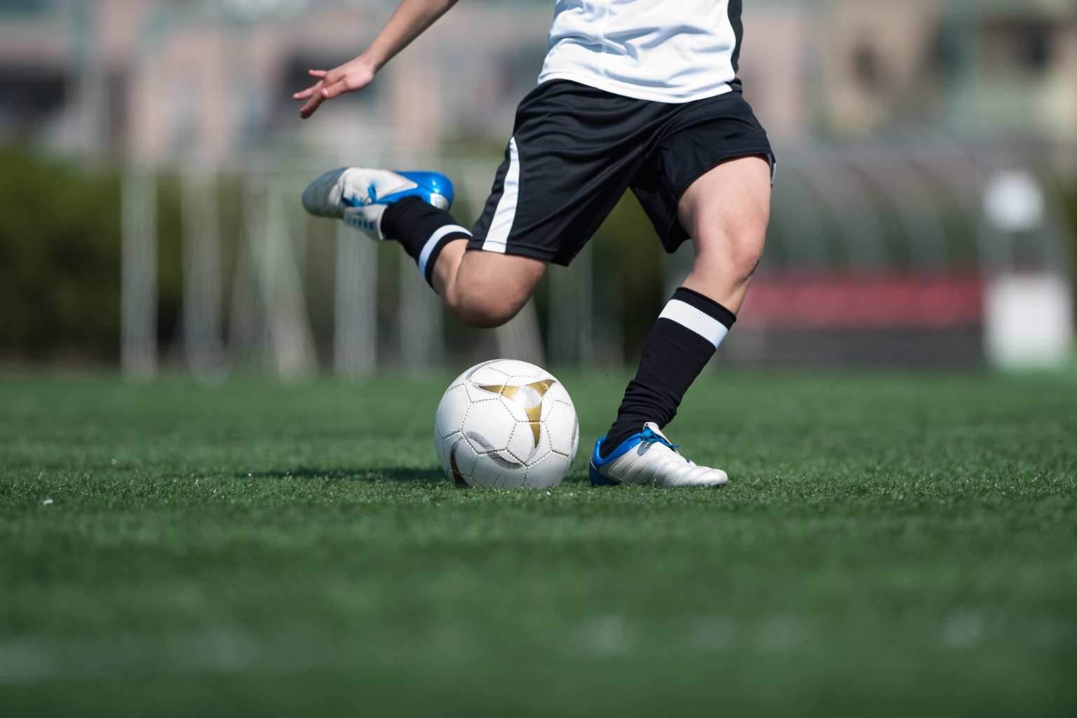 How to Size a Soccer Ball Correctly by Age Group
